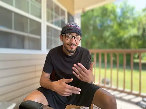 ThrowedWorldWide – webcam-show