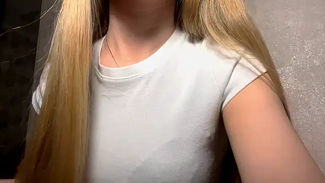 Živý XXX chat CarolineNine