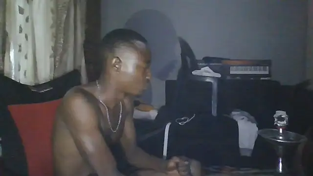 Nykho17 Show in webcam