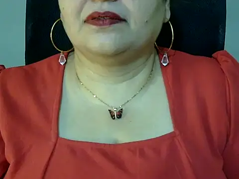 Soniya_Sha 现场XXX聊天