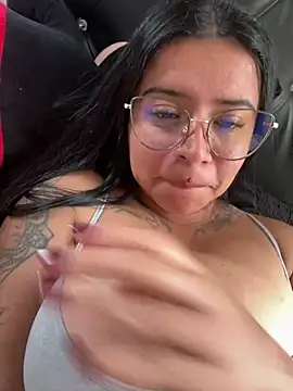 Devilsweet17 Adlı Modelin Canlı XXX Sohbeti