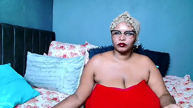BustyBela42's Live XXX Chat