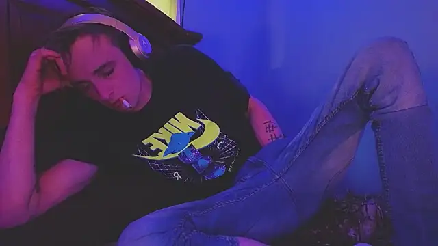 Ilovepussy1911 Show in webcam