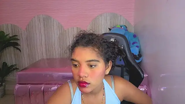 marian_lacutir_t's Live XXX Chat