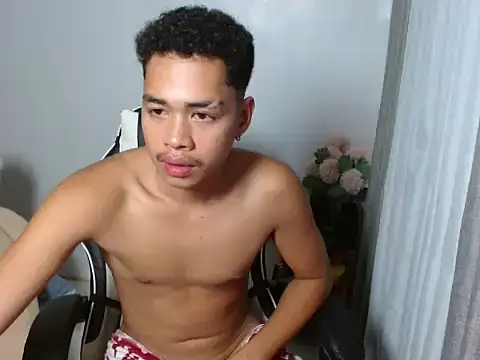 Chat XXX en directo de curlyasian_njxx