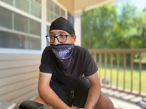 ThrowedWorldWide: онлайн-секс-чат