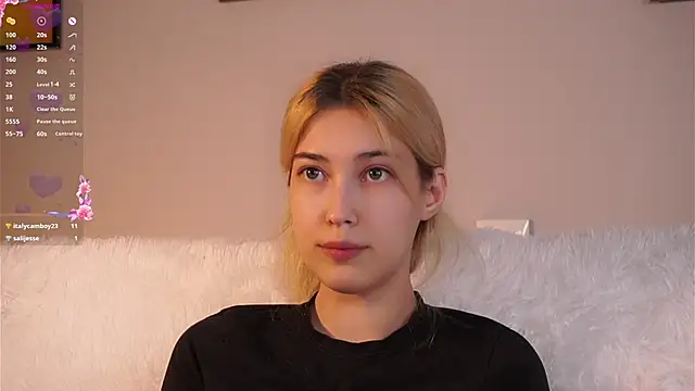 AngelicRice Adlı Modelin Canlı XXX Sohbeti