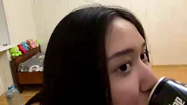 YourMiIa Chat XXX live