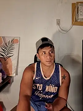 Felix_Asher Chat XXX in diretta