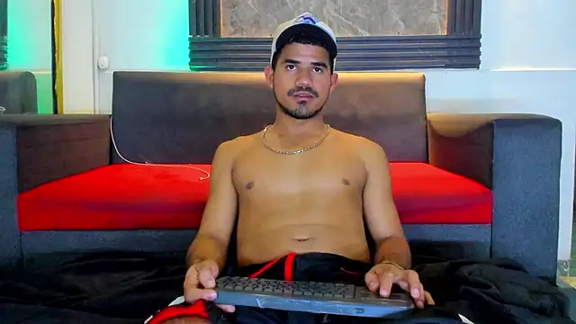 عرض كام Latins_on_fire