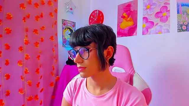 Madeline_21 Obrolan Langsung XXX