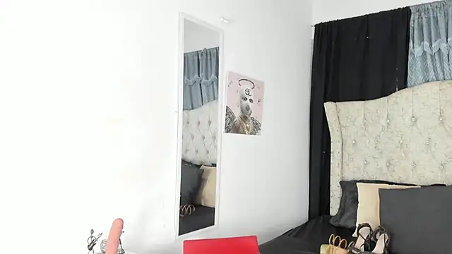 aleja_spearsx élő XXX-chatje