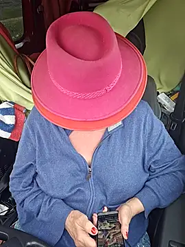 Hot-Muci Live XXX-chat