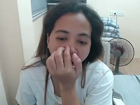 xTheLastVIRGINx's Live XXX Chat