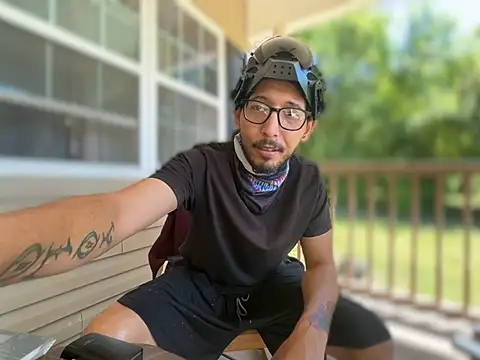 ThrowedWorldWide Obrolan Langsung XXX