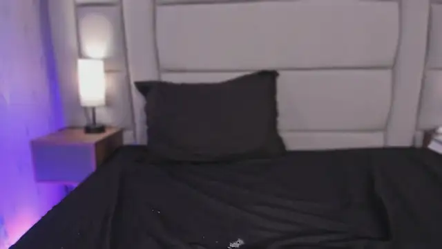 lexiee__ Adlı Modelin Canlı XXX Sohbeti