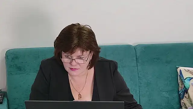 Sandra_Sunrise Adlı Modelin Canlı XXX Sohbeti