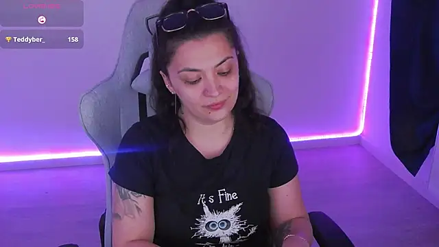 LuciaLoca 现场XXX聊天