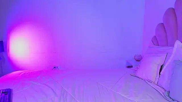 Chat XXX ao vivo de MiaColucci18