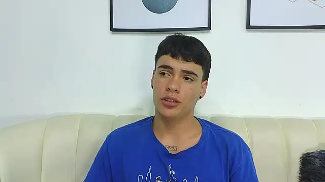 BenitoSaenz 라이브 XXX 채팅