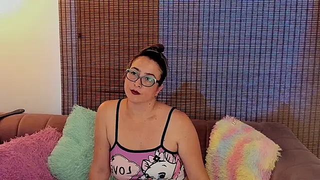 ariana_cross Obrolan Langsung XXX