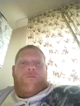 Baumhackel Webcam-Show