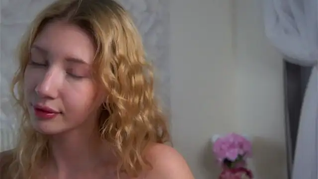 SunnivaCovil: онлайн-секс-чат