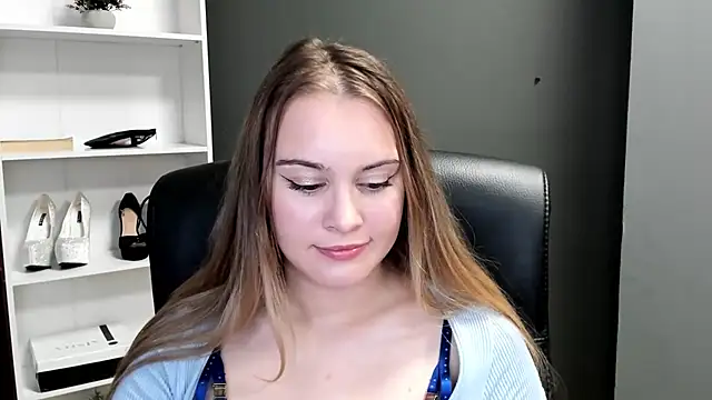 kitty_valeria's Live XXX Chat