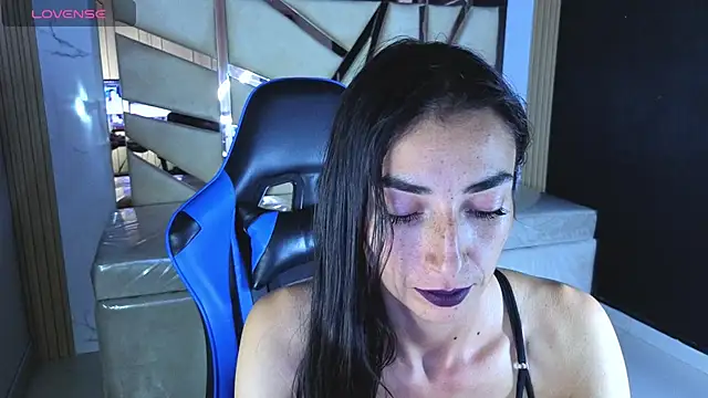 Maily_a_ Chat XXX in diretta