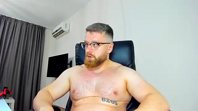 Show modela Findom_guy na web-kameri