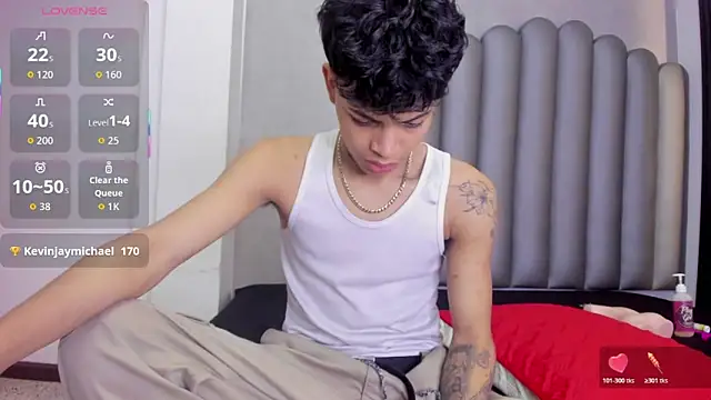 Show modela Dogan_Renzo0 na web-kameri