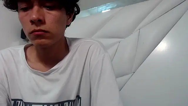 Shirowitheb – Naživo XXX chat