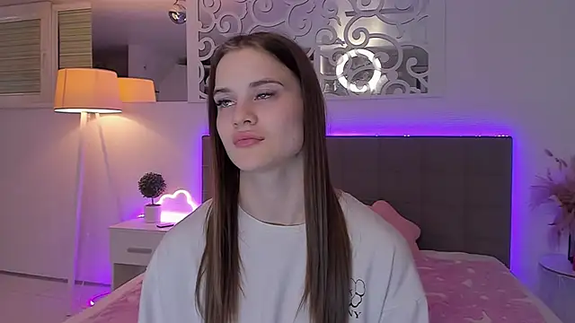 Chat +18 de LuisaClover ao vivo