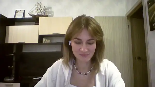 ElenoreHolguin's Live XXX Chat