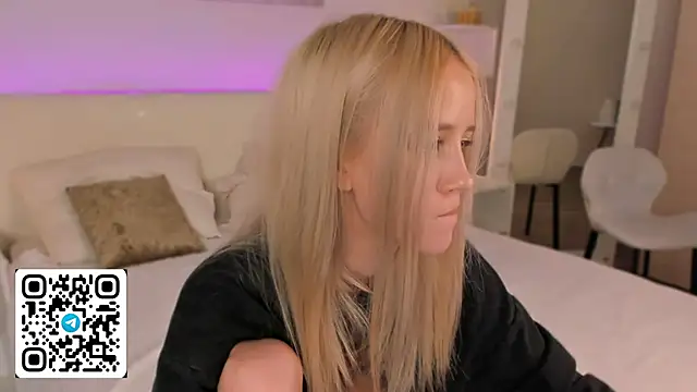 AnellyballのライブXXXチャット