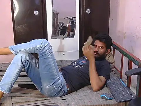 HotXKrish's Live XXX Chat