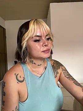 _CuteGirls_'s Live XXX Chat