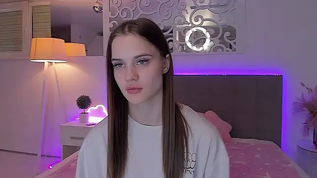 Chatroom XXX en direct de LuisaClover