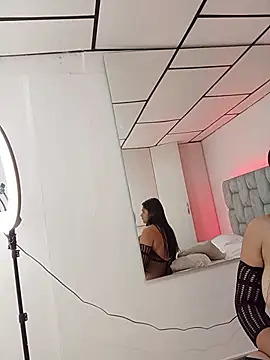 Chat XXX ao vivo de LexyJohnnes_