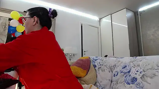 ILoveToFeelU Chat XXX live