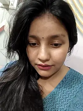 Pavitra_Sharma Adlı Modelin Canlı XXX Sohbeti