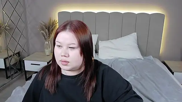 EvaNova_ Adlı Modelin Canlı XXX Sohbeti