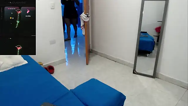 Онлайн чат XXX LAURA_Foxht