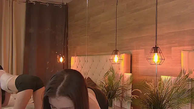 IdaMack Adlı Modelin Canlı XXX Sohbeti