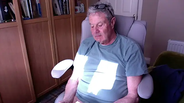 Živý XXX chat Oldpistolpete