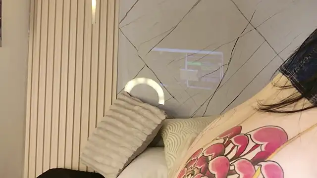 Chat XXX en directo de Lilith_Ink99