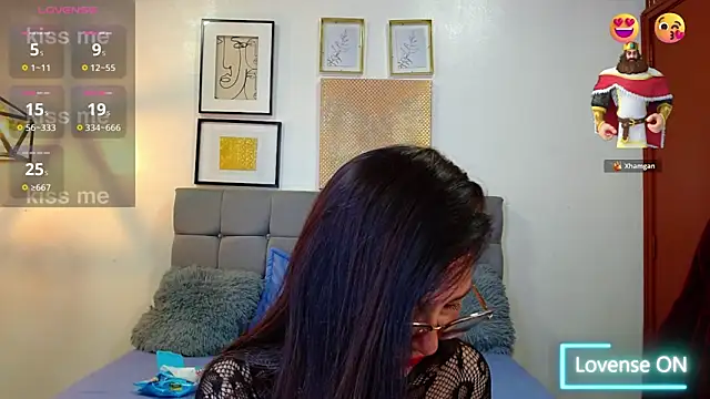 Czat XXX na żywo – _naomi_s