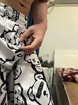 llkiki live XXX chat