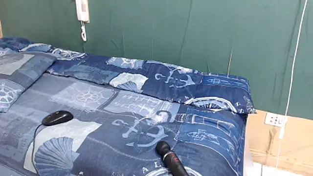 Онлайн чат XXX CreamyTea