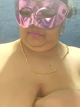 XXX chat uživo modela tamilthanushri